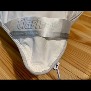 🚫SOLD🚫Claritin Cotton Sateen Standard Pillow